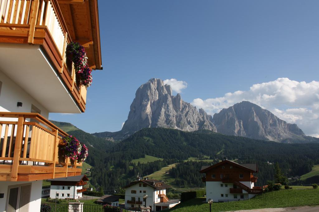 Apartments La Mana Santa Cristina Val Gardena エクステリア 写真