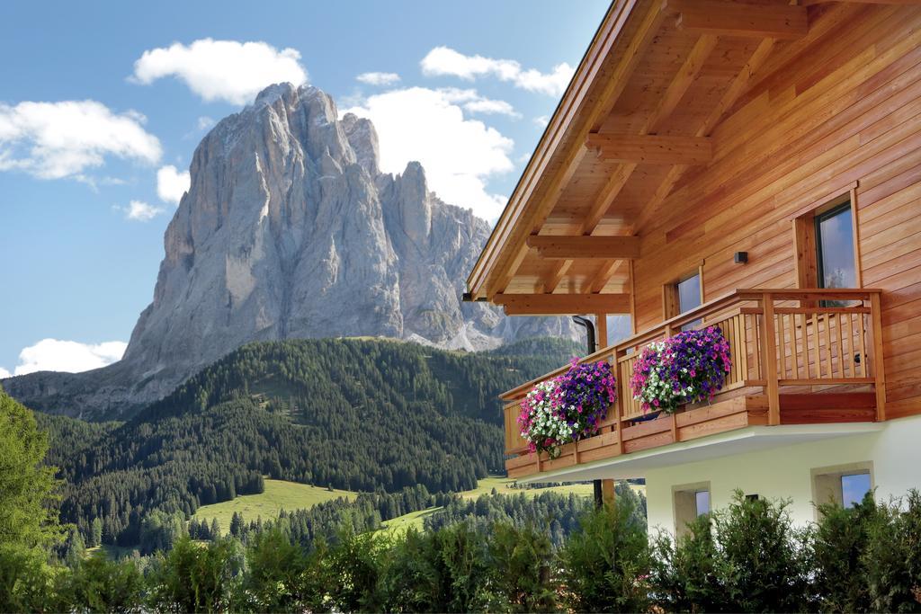 Apartments La Mana Santa Cristina Val Gardena エクステリア 写真