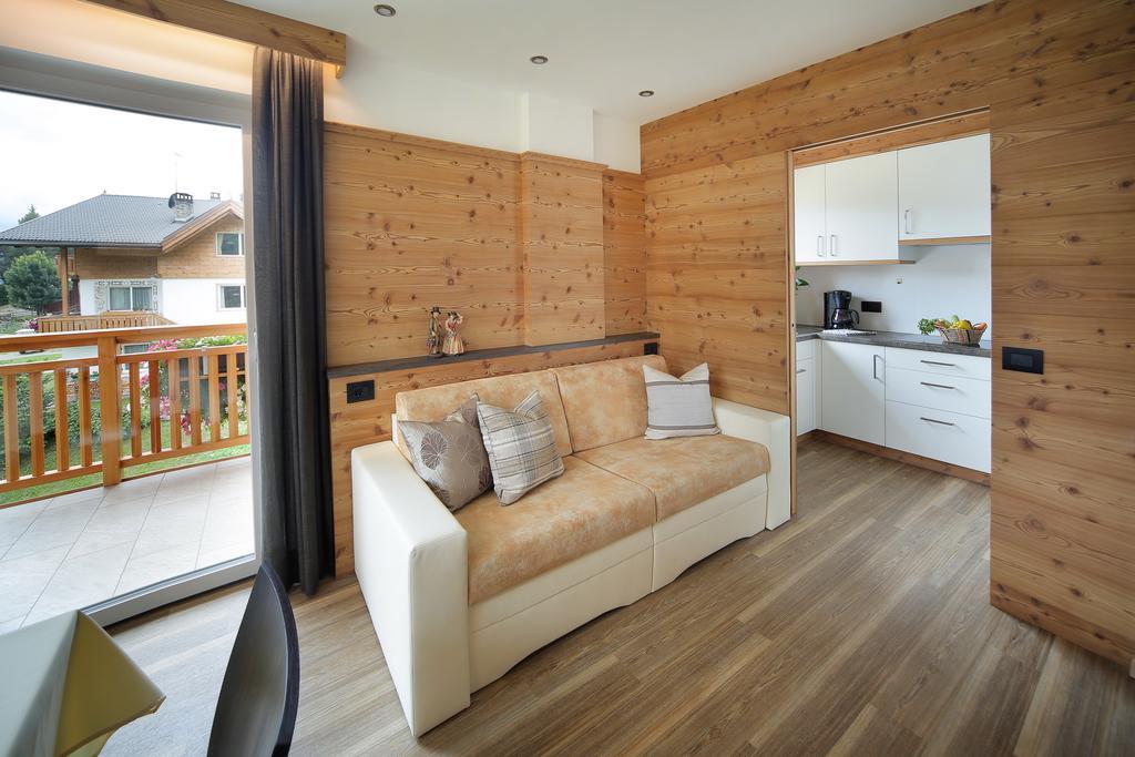 Apartments La Mana Santa Cristina Val Gardena エクステリア 写真