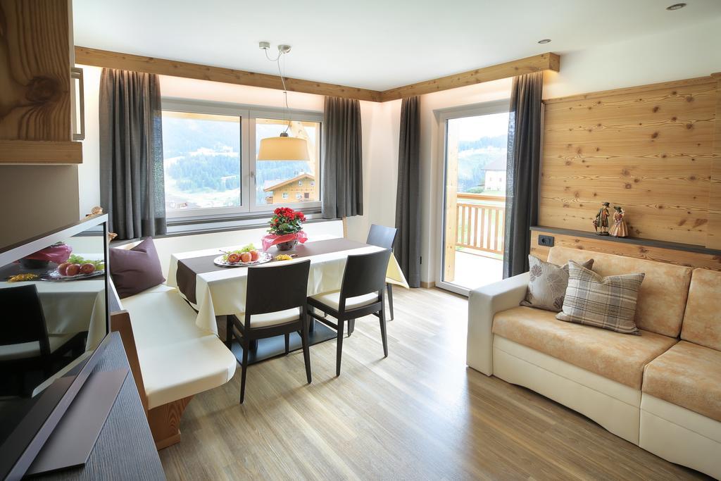 Apartments La Mana Santa Cristina Val Gardena エクステリア 写真