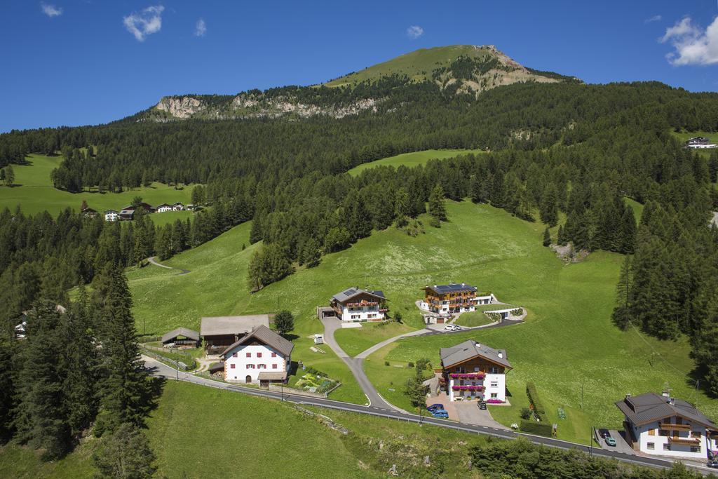 Apartments La Mana Santa Cristina Val Gardena エクステリア 写真