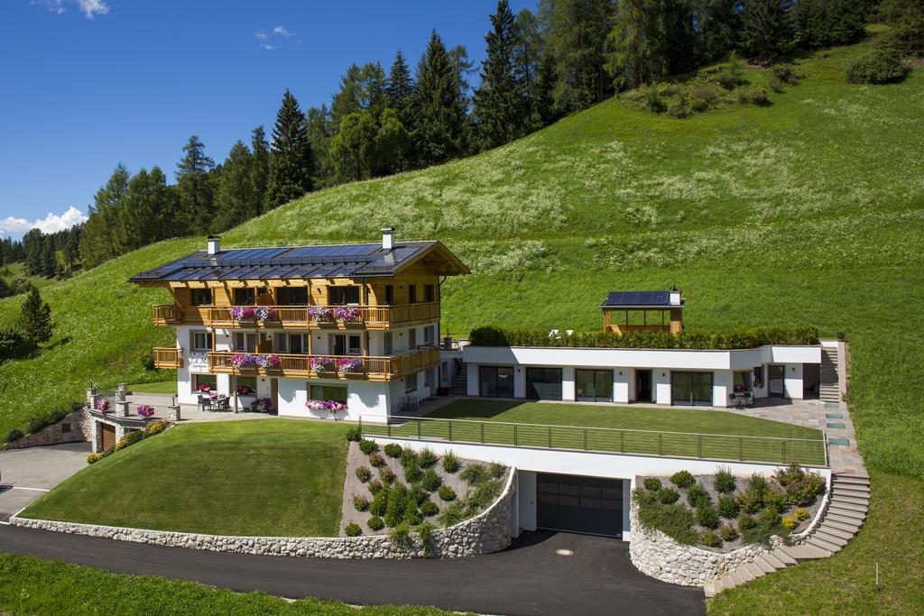 Apartments La Mana Santa Cristina Val Gardena エクステリア 写真