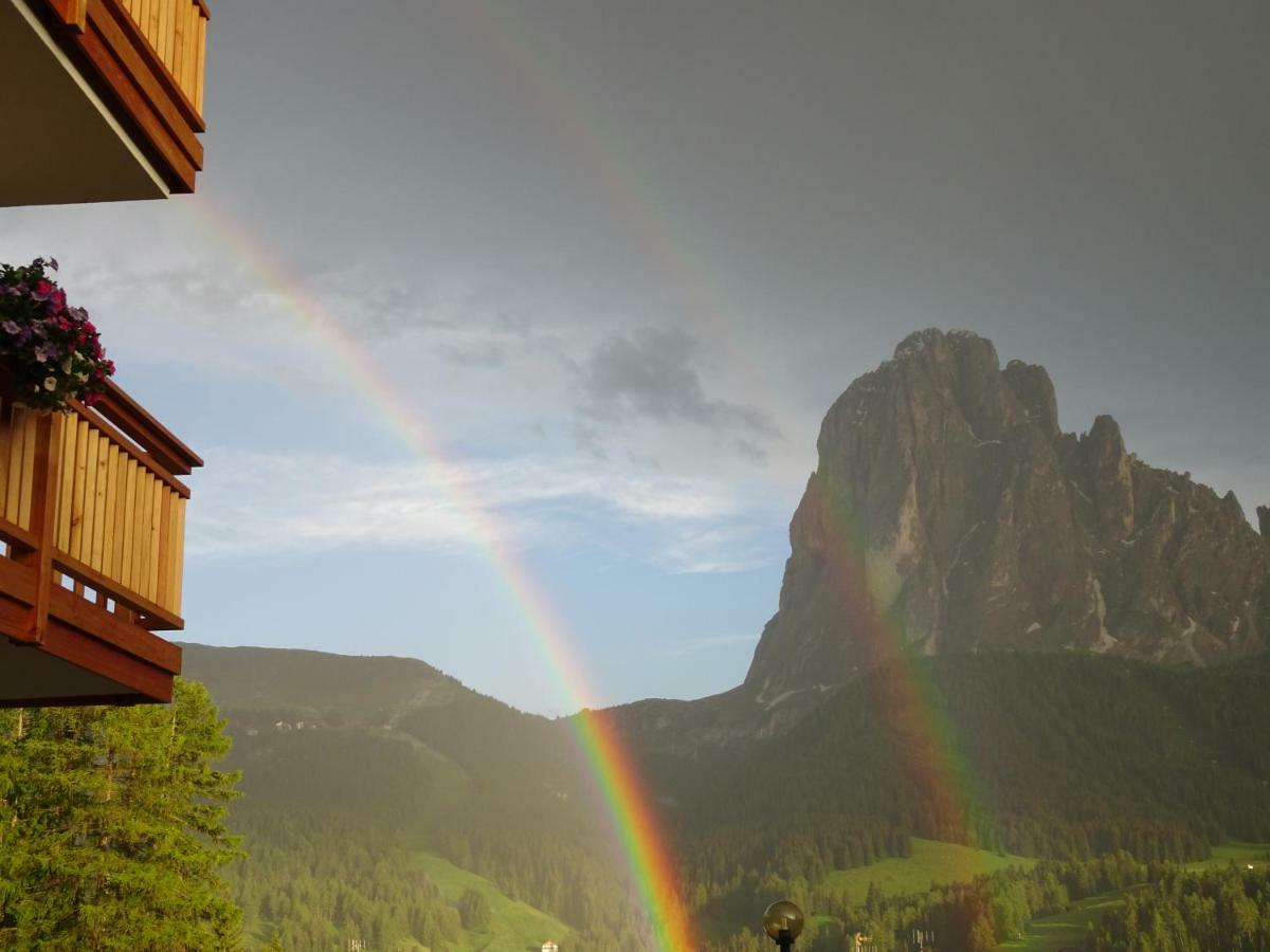 Apartments La Mana Santa Cristina Val Gardena エクステリア 写真